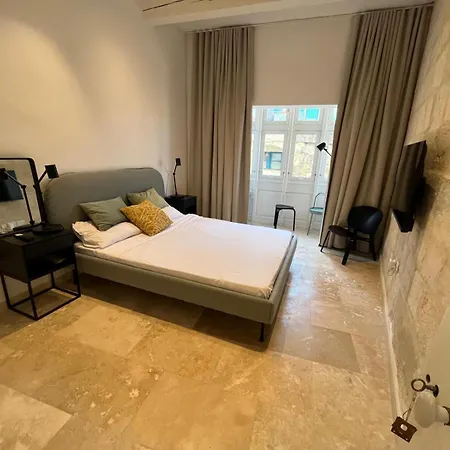 Vakantiehuis The Emerald Nook - Townhouse In