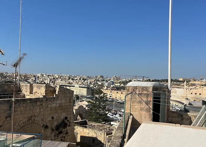 Case de vacanță The Emerald Nook - Townhouse In *